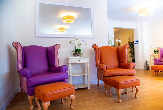 Larkhall Springs Lounge